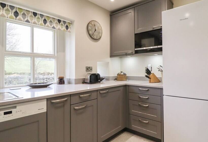 The Nook Bank Newton