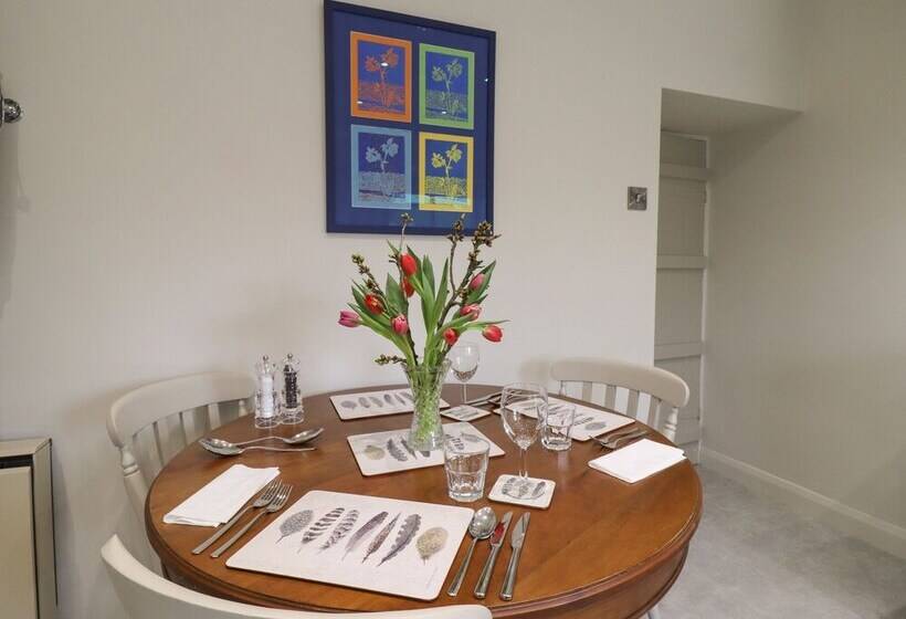 The Nook Bank Newton