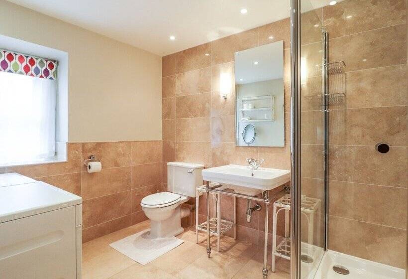 The Nook Bank Newton