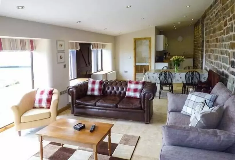 Upper Greenhills Farm