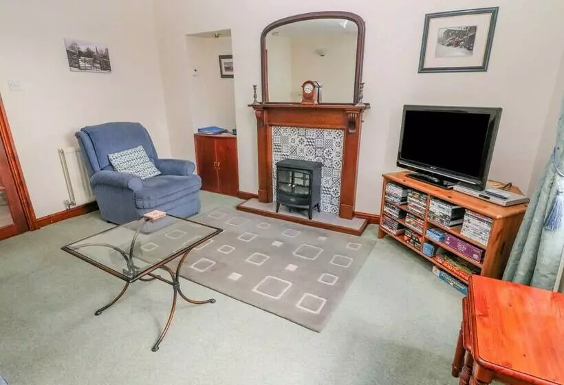 Watershed Cottage