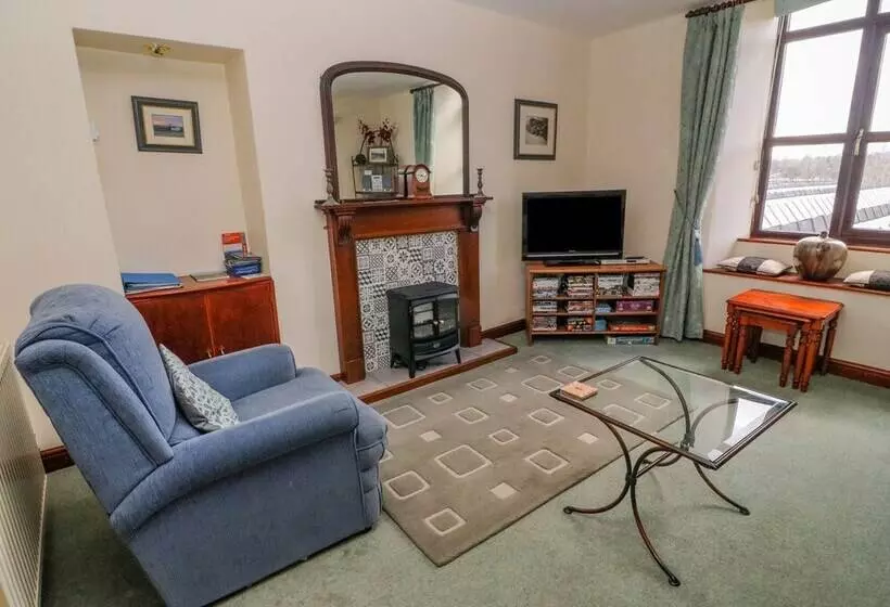 Watershed Cottage