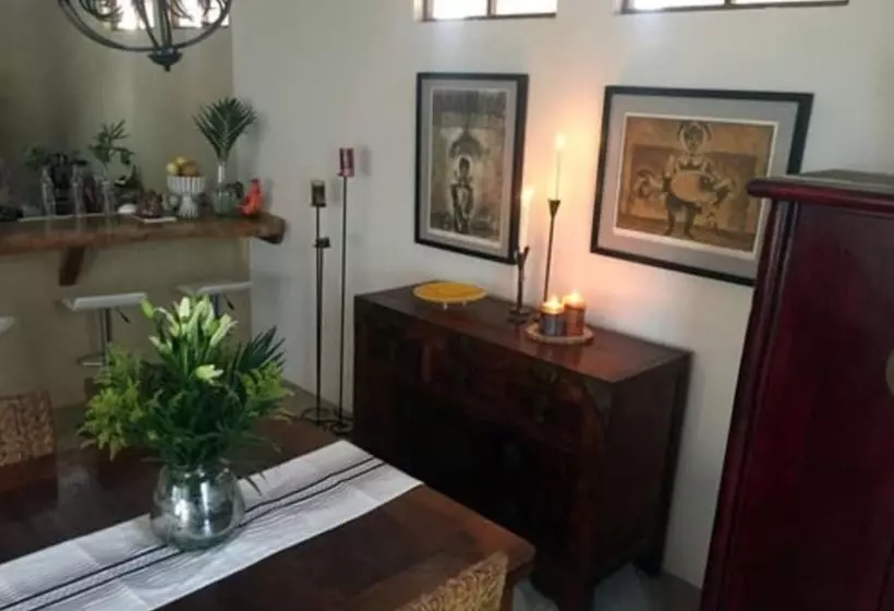 Aamiaismajoitus (B&B) Casa Del Mar