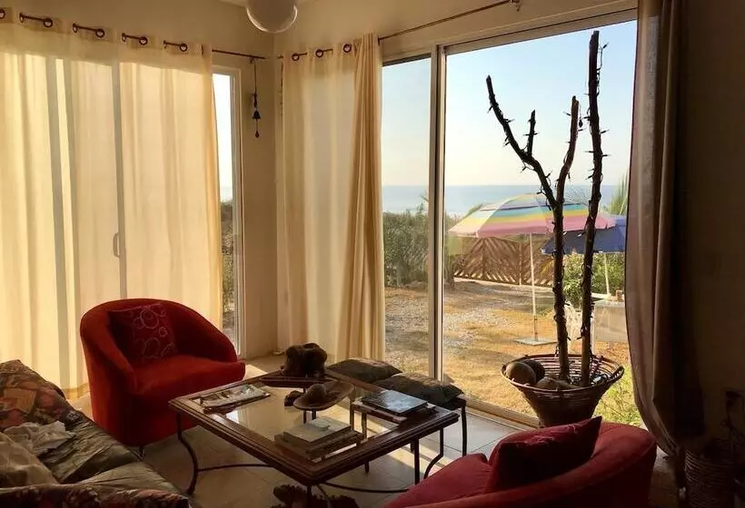 Aamiaismajoitus (B&B) Casa Del Mar