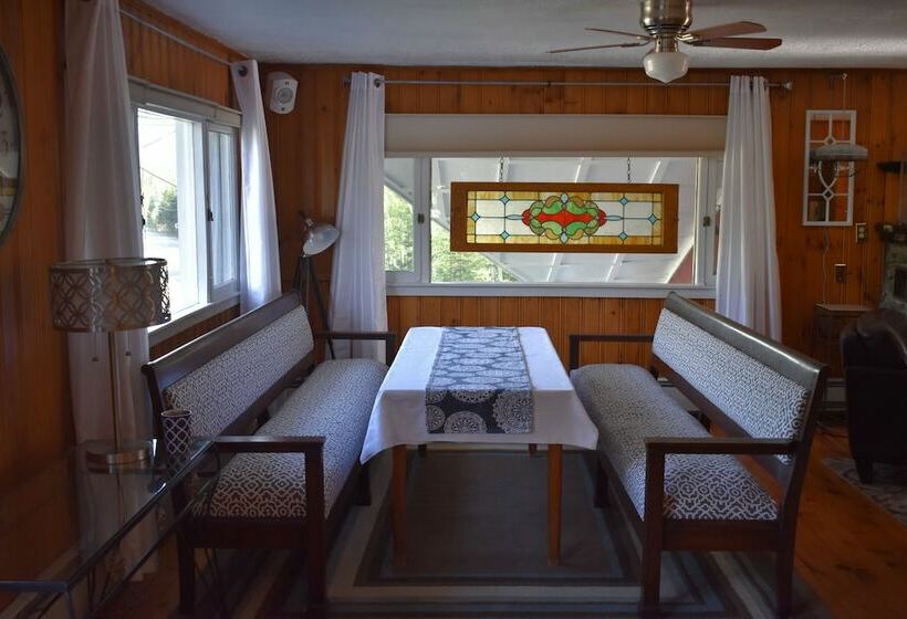 צימר The Barron Brook Inn