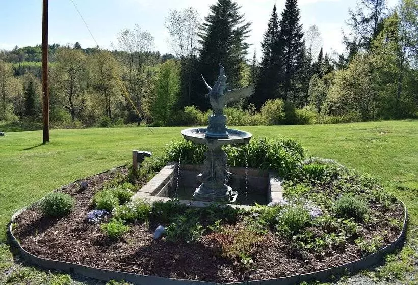 Aamiaismajoitus (B&B) The Barron Brook Inn