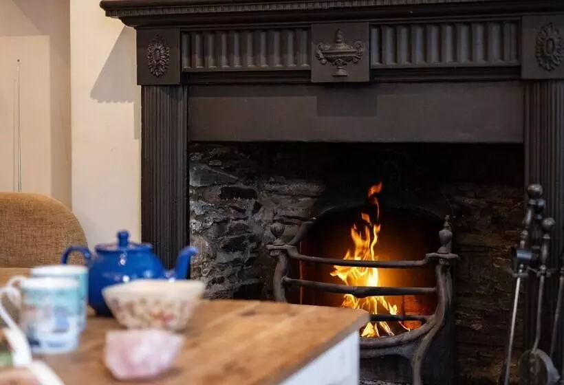 Cobble Cottage