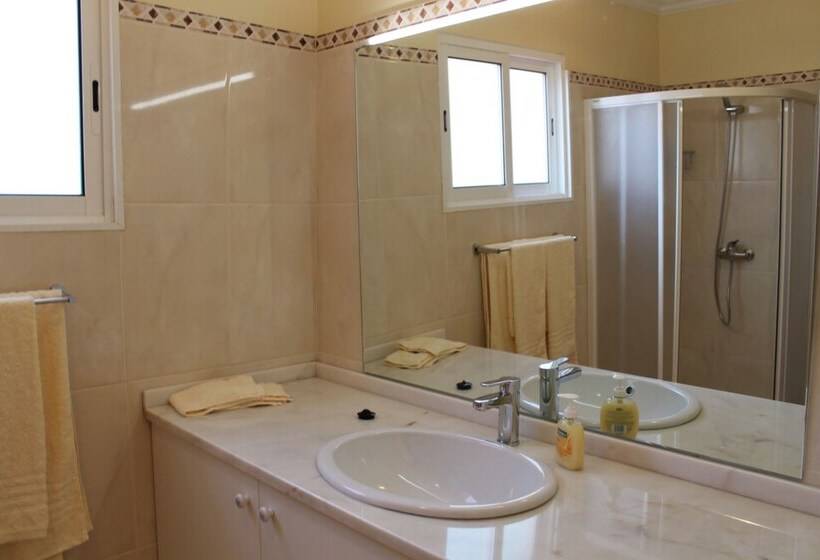 Dinis Country Cottage By Our Madeira