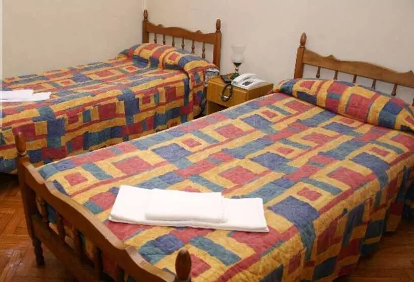 Hostal Residencial Bulnes