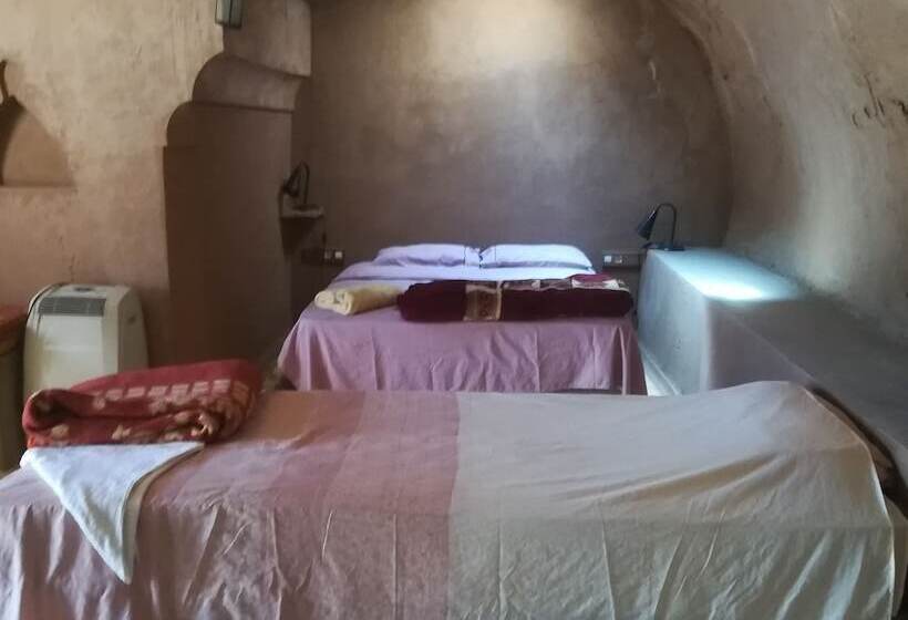 هتل Desertbrise Camp