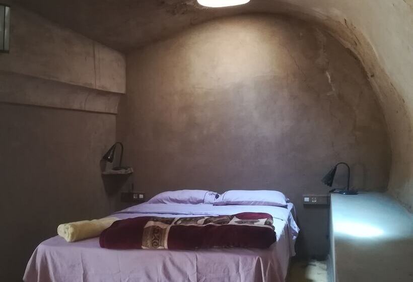 هتل Desertbrise Camp