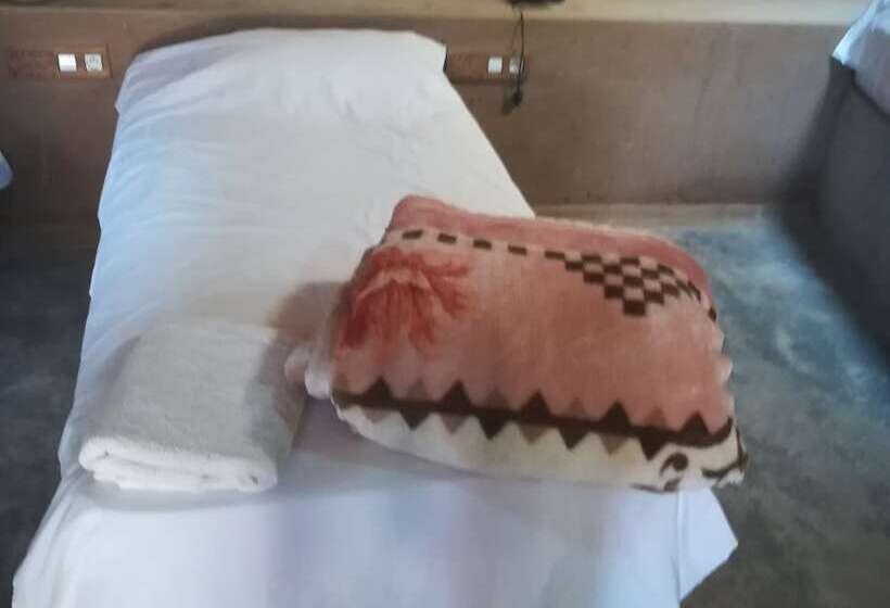 Hotel Desertbrise Camp