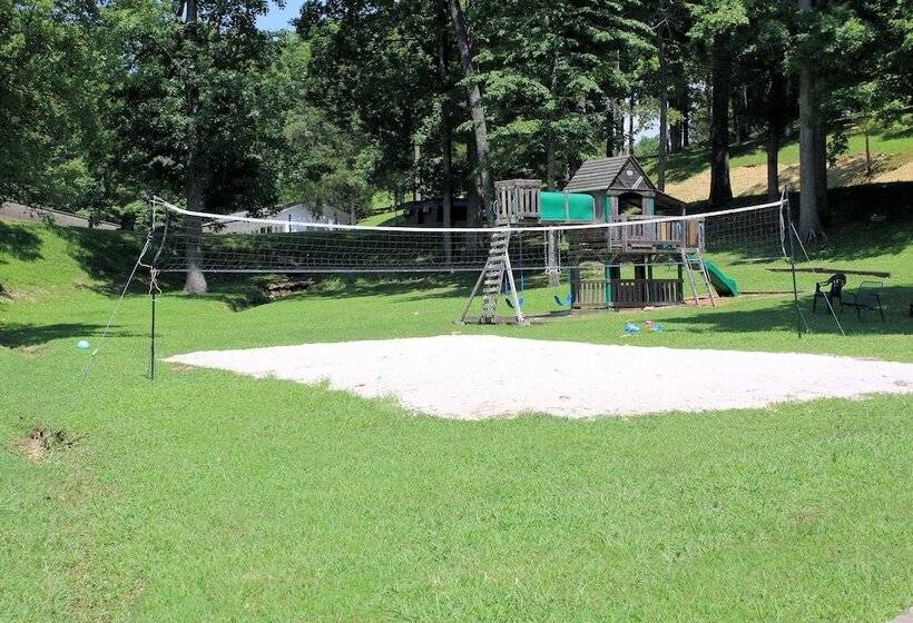 فندق Lynnhurst Family Resort