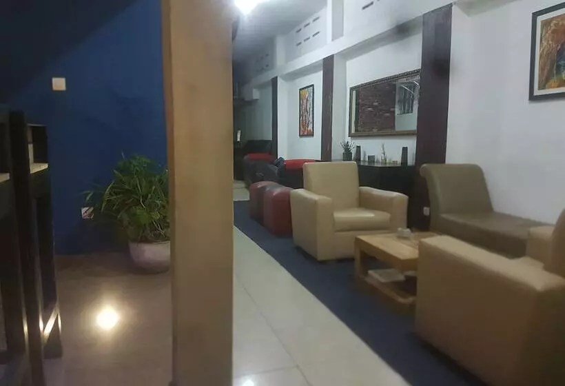هتل N.k