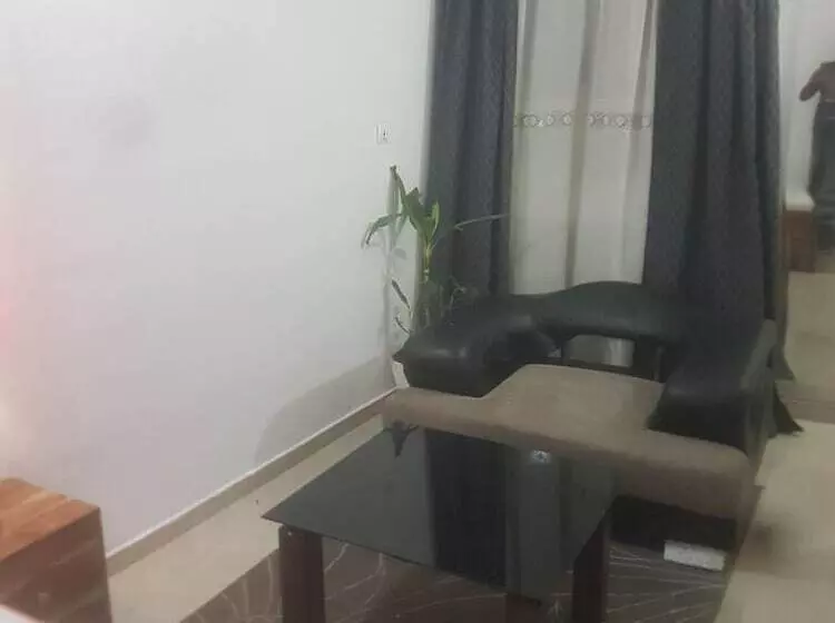 هتل N.k