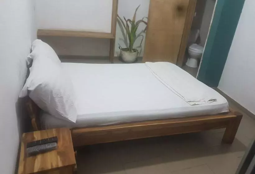 هتل N.k