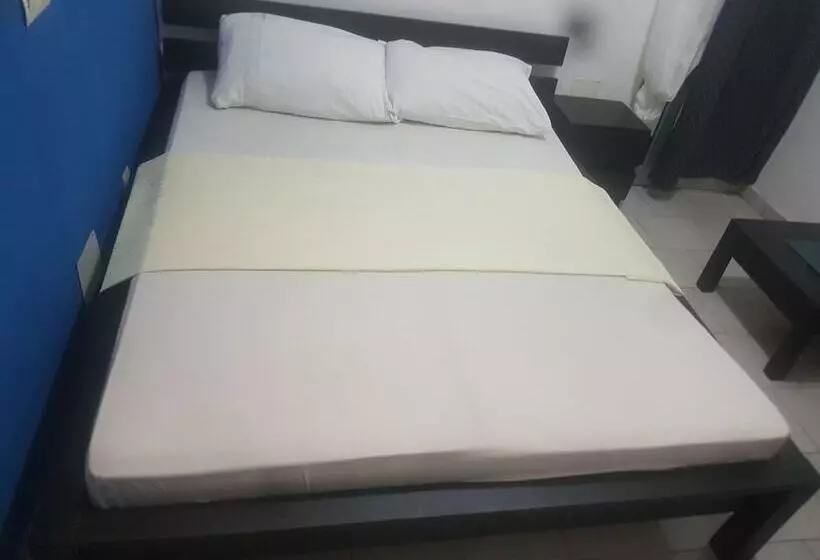 هتل N.k