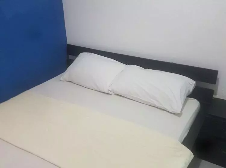 هتل N.k