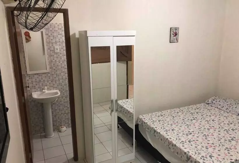 ホテル Pousada Amarelinha