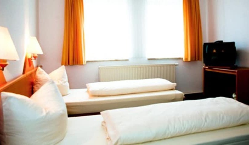 בית מלון כפרי & Restaurant Taubennest