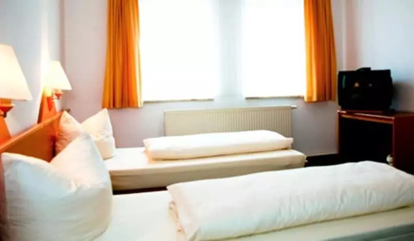 Hotelli & Restaurant Taubennest