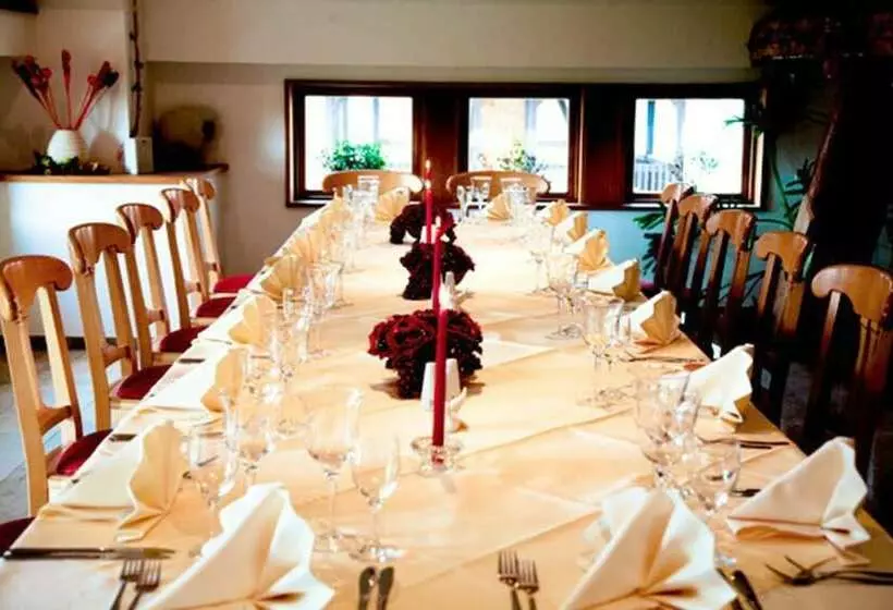 Hotelli & Restaurant Taubennest