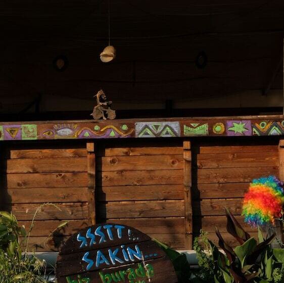 Hotelli Teos Sanat Kampi