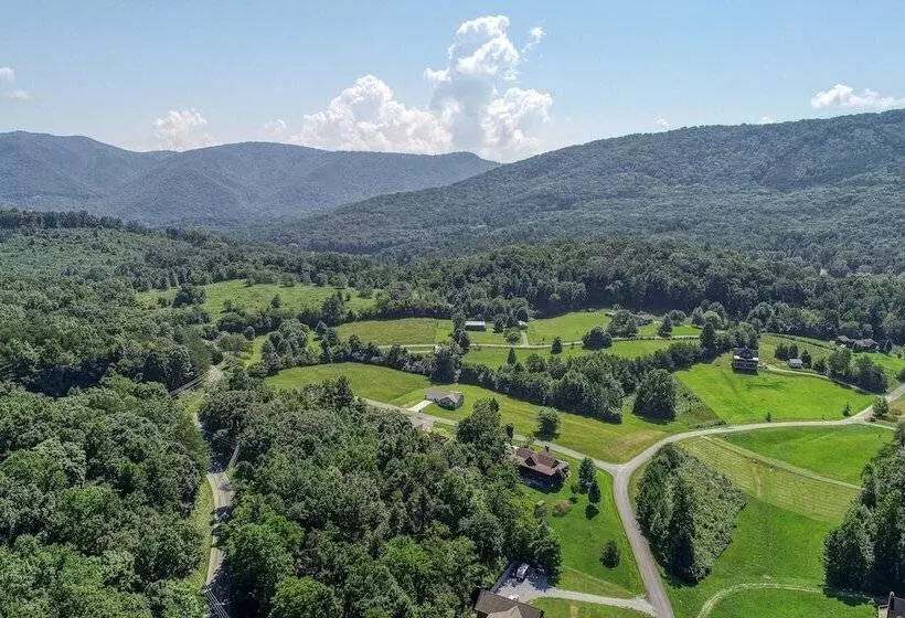 Moosetrax   3 Bedrooms, 2 Baths, Sleeps 6 Cabin By Redawning