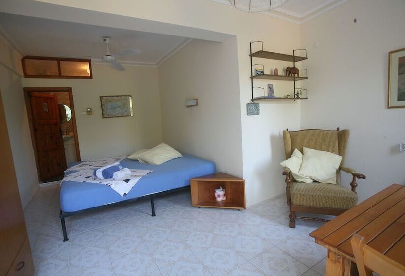 פנסיון Cici's Pansion