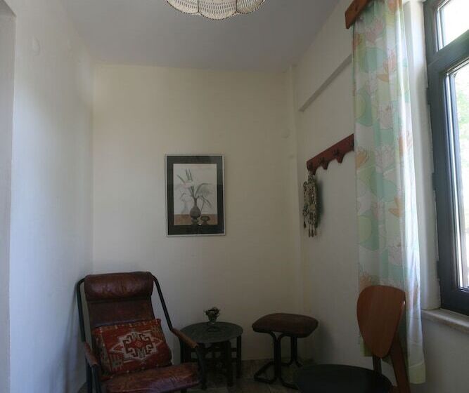 פנסיון Cici's Pansion