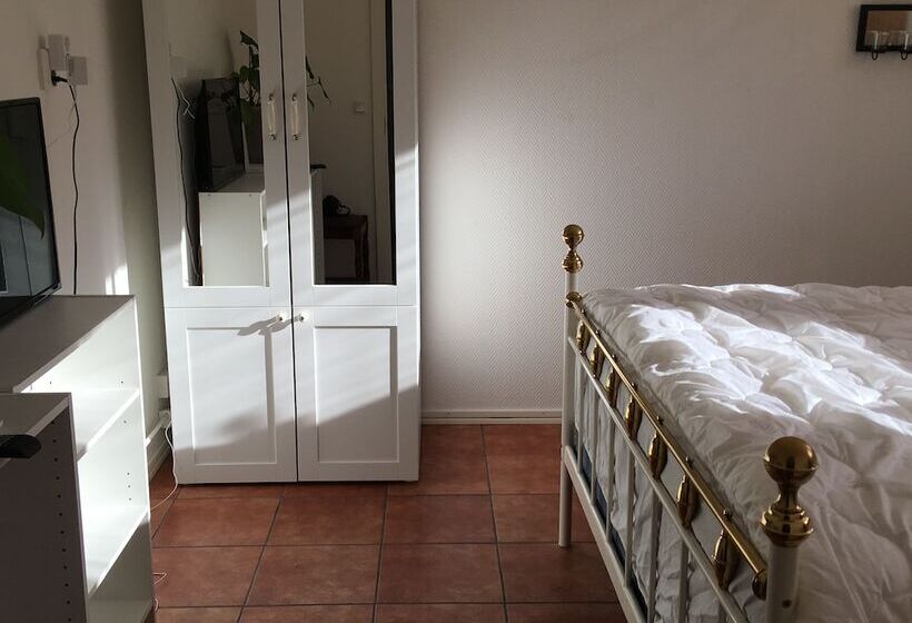 פנסיון Rosen Hill