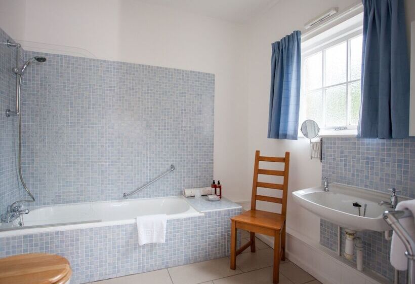 פנסיון The Coach House