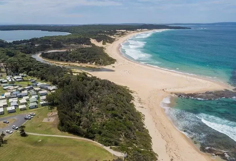 Surfside Cudmirrah Beach
