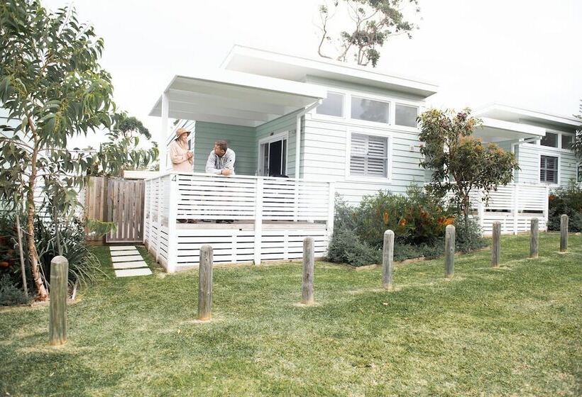 Surfside Cudmirrah Beach