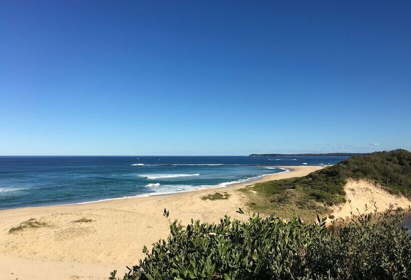 Surfside Cudmirrah Beach