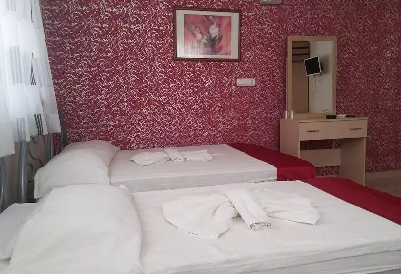 Uc Mevsim Otel