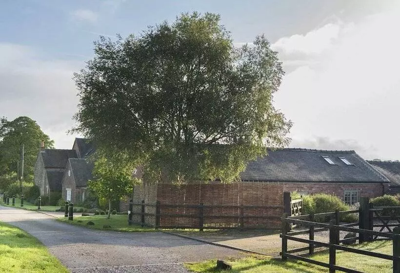 Barnfields Holiday Cottage