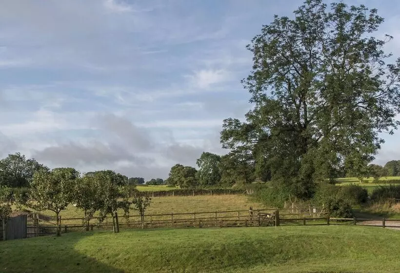 Barnfields Holiday Cottage