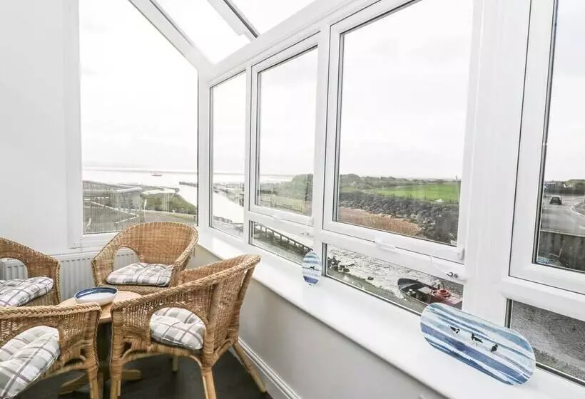 Harbourside House