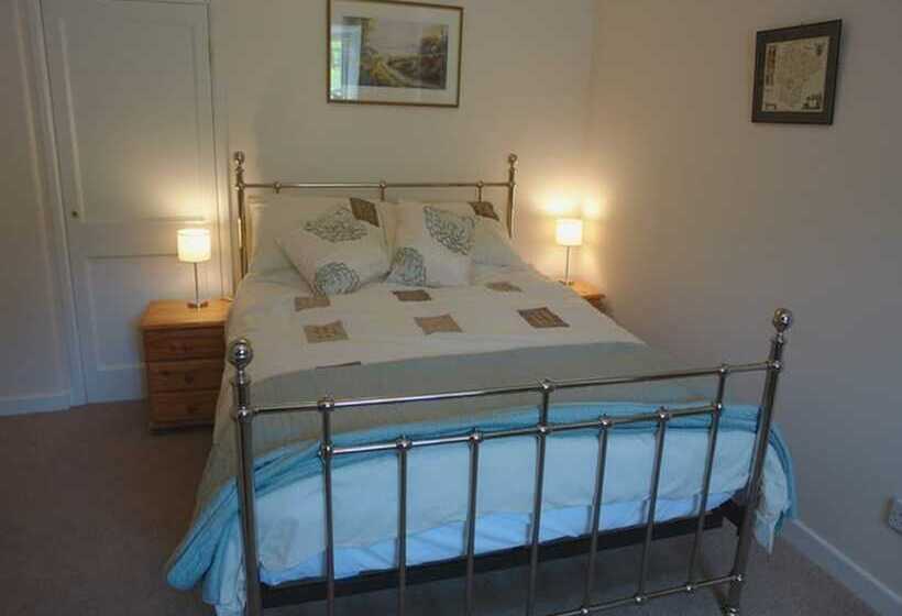 Hornshayne Farmhouse