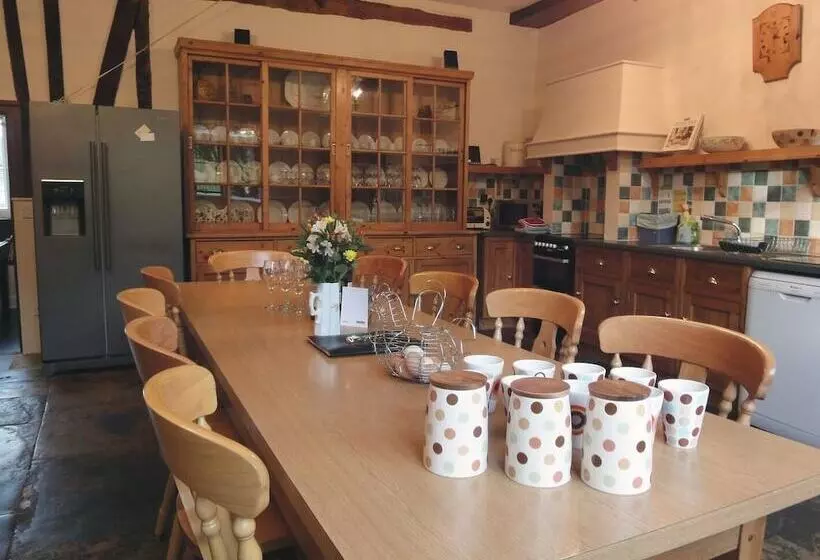 Hornshayne Farmhouse