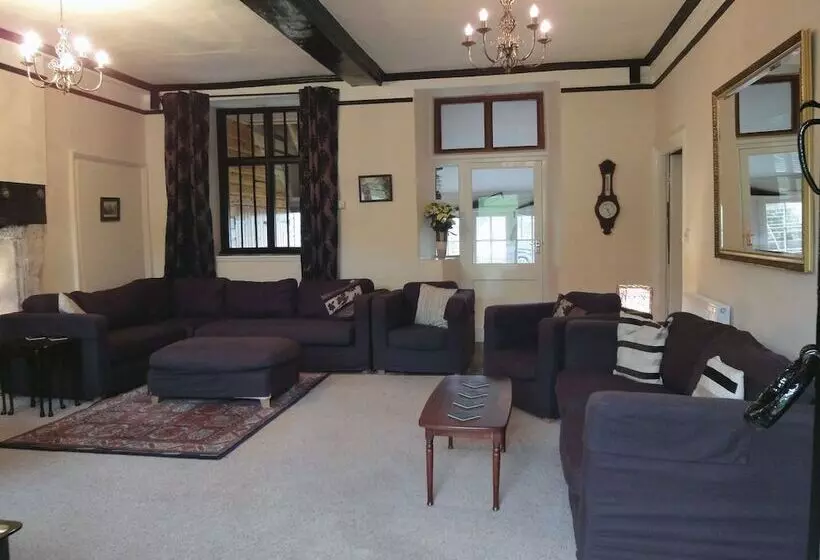 Hornshayne Farmhouse