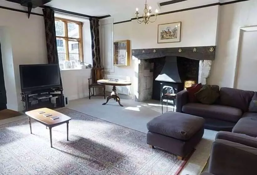 Hornshayne Farmhouse