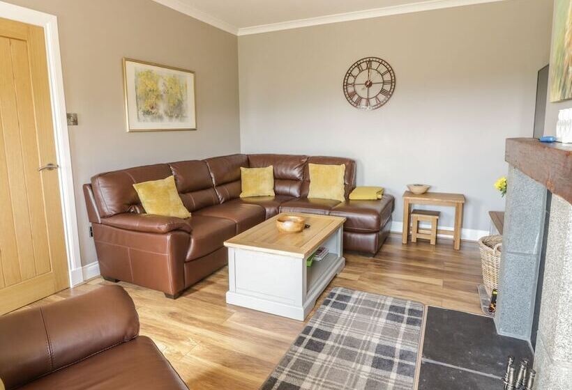 Longforth Farm Cottage