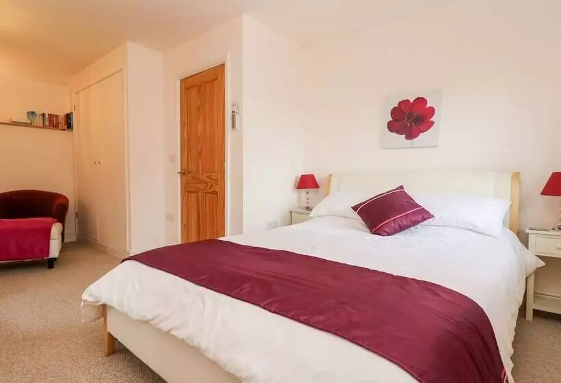 Plum Cottage