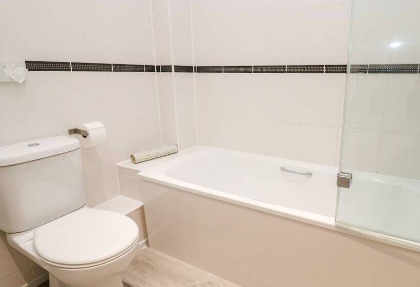 20 Bay Retreat Villas