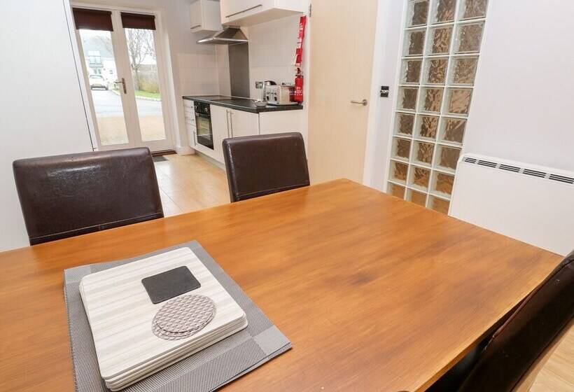 20 Bay Retreat Villas