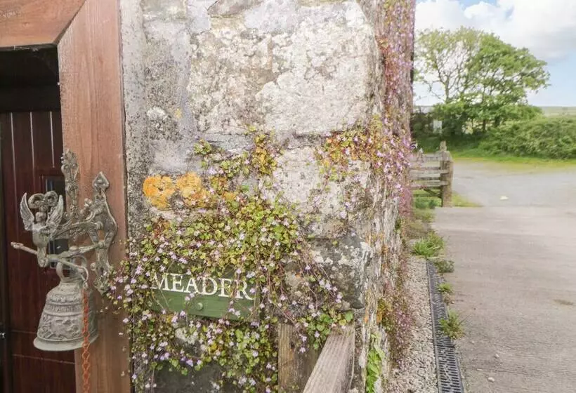 Meader Barn