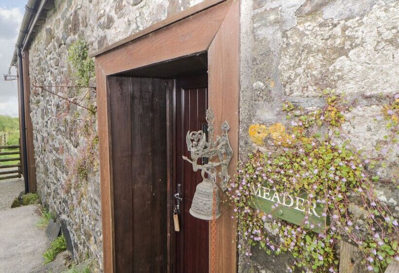 Meader Barn