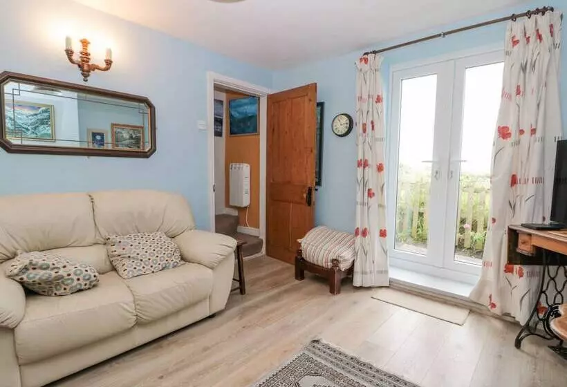 Cliff Top Cottage